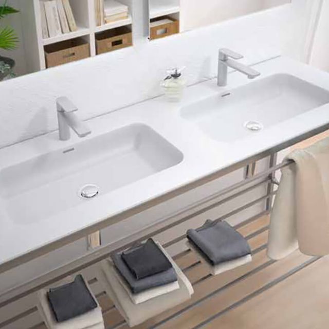 Azulejera Cerámica Cordobesa S.L. lavabo de porcelana sobre mueble etna